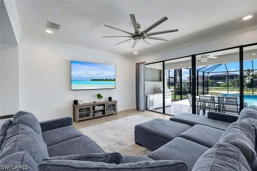 4500 Aurora Street Naples FL 34119