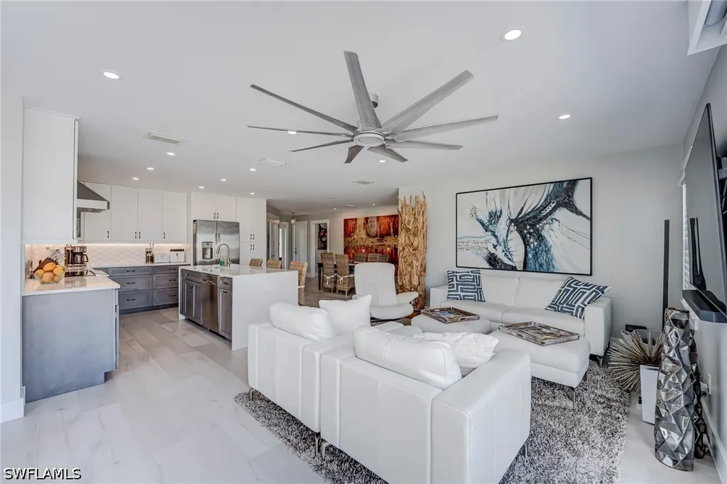 5204 Tower Drive Cape Coral FL 33904