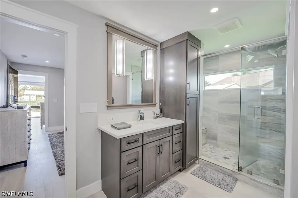 5204 Tower Drive Cape Coral FL 33904
