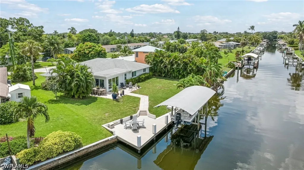 5204 Tower Drive Cape Coral FL 33904