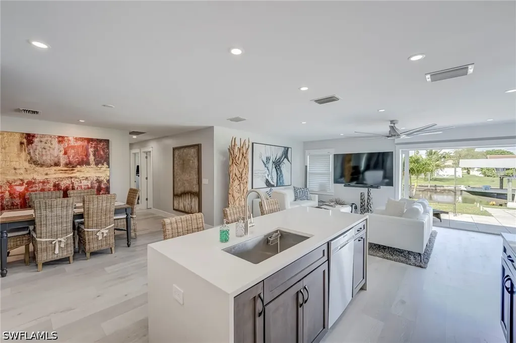 5204 Tower Drive Cape Coral FL 33904