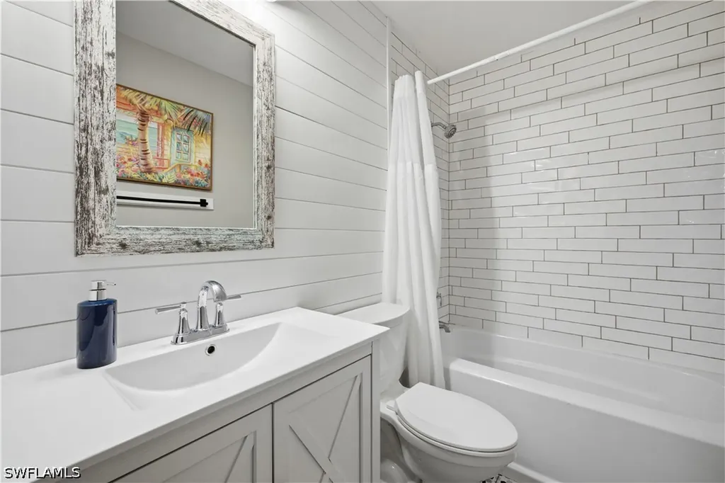 24708 Carnoustie Court Bonita Springs FL 34135