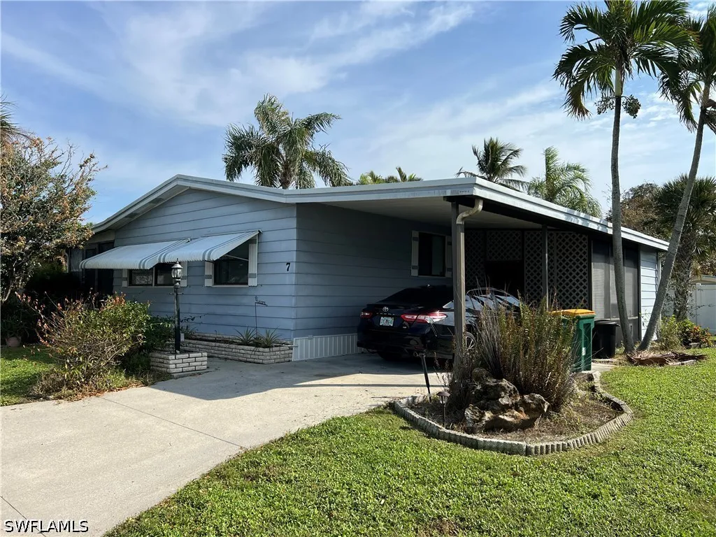7 Oceans Boulevard Naples FL 34104