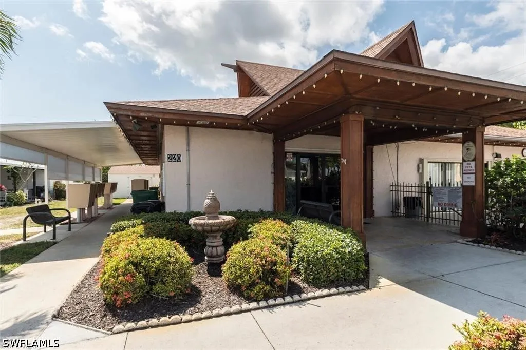 7 Oceans Boulevard Naples FL 34104