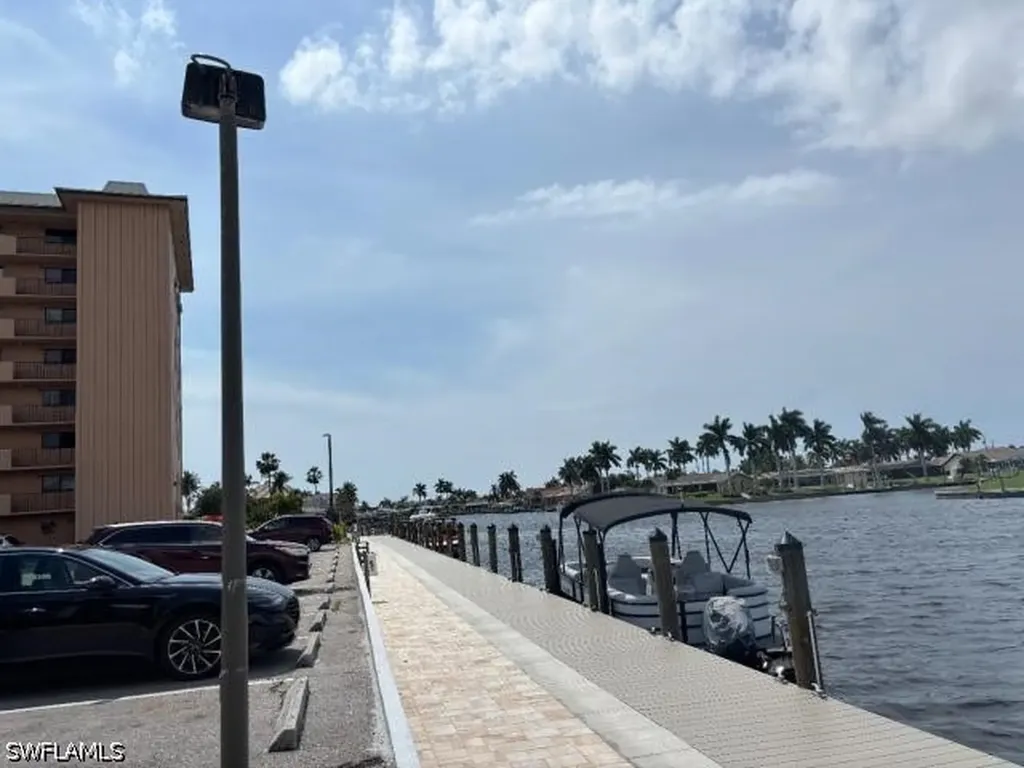 4260 SE 20th Place Cape Coral FL 33904