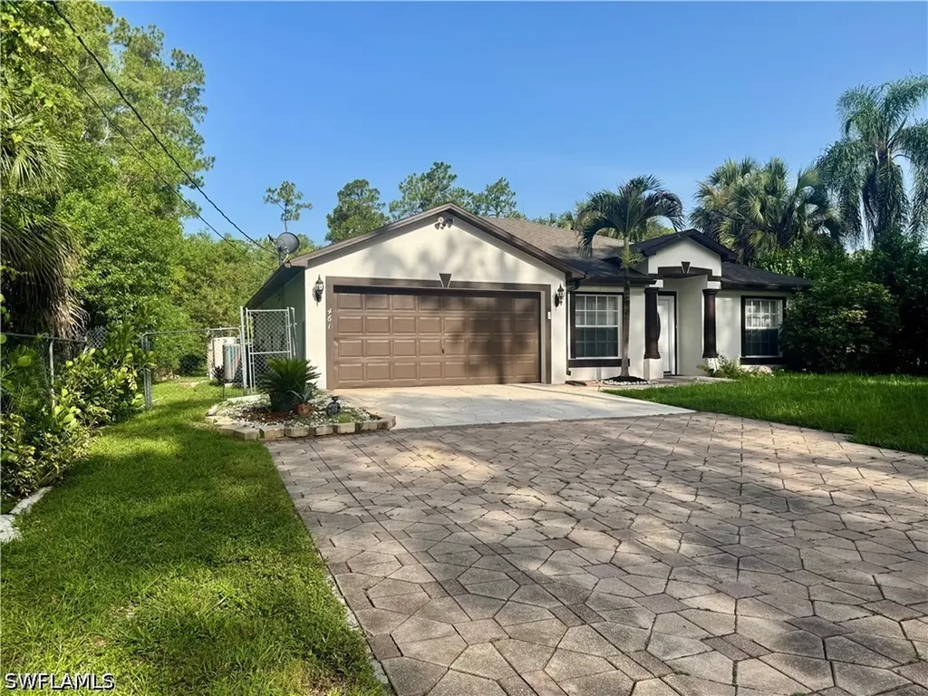 Naples FL, 461 1ST Street NW
