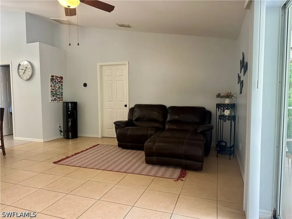 461 1st Street NW Naples FL 34120