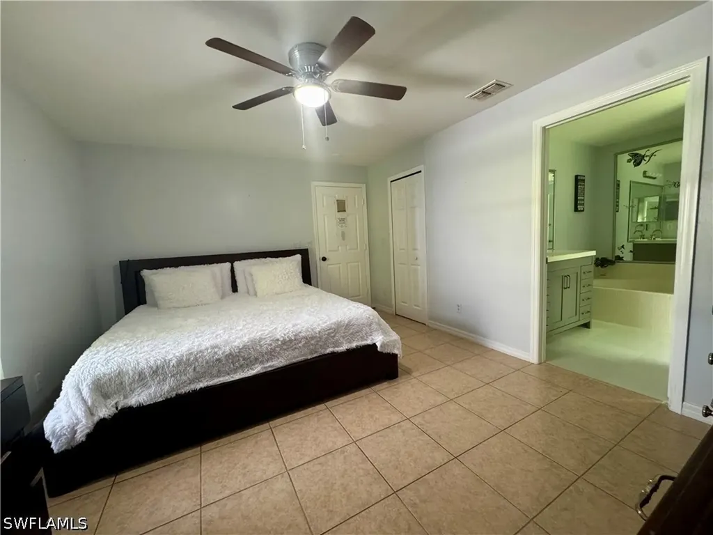 461 1st Street NW Naples FL 34120