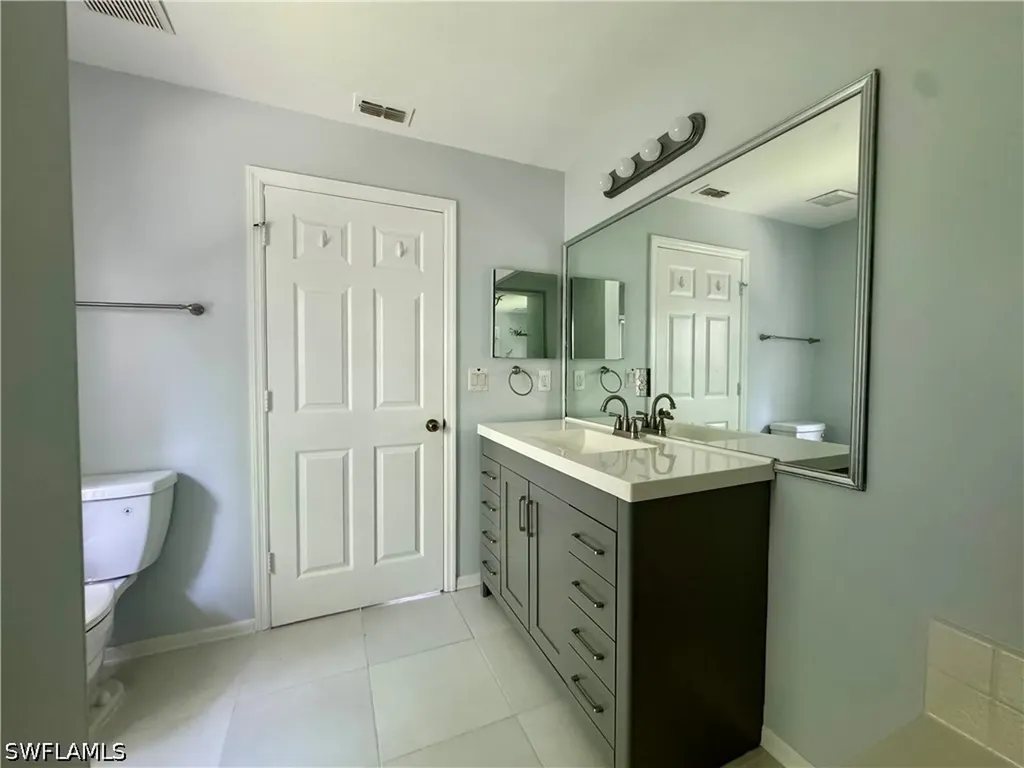 461 1st Street NW Naples FL 34120