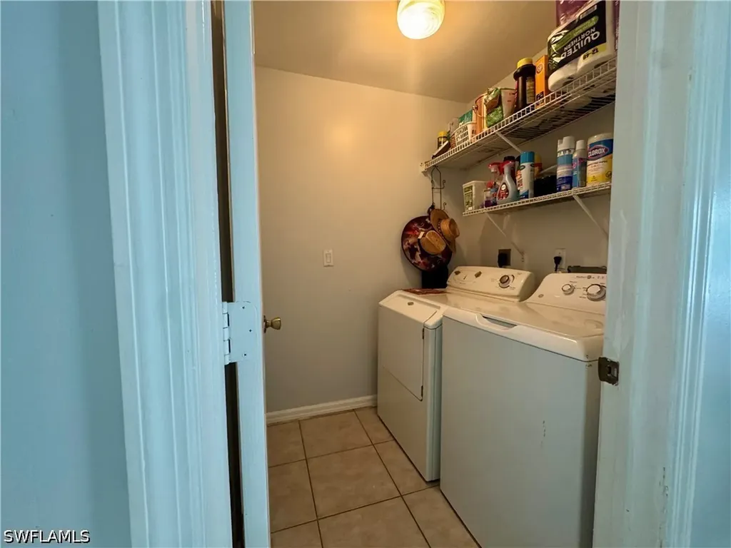 461 1st Street NW Naples FL 34120