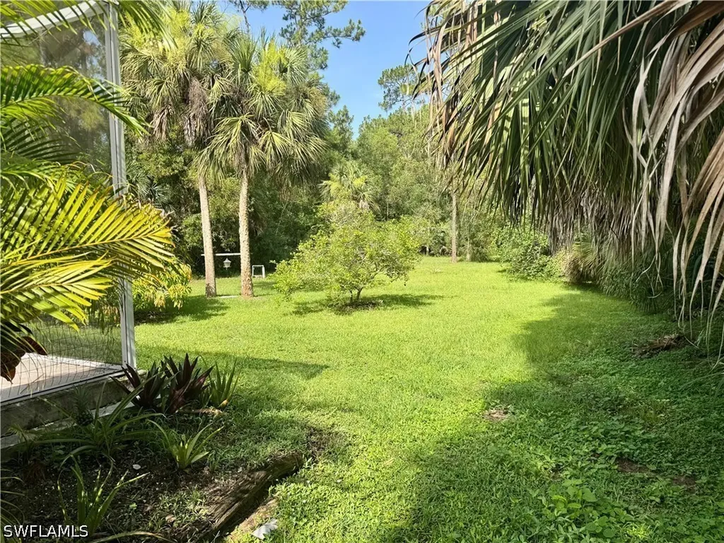 461 1st Street NW Naples FL 34120