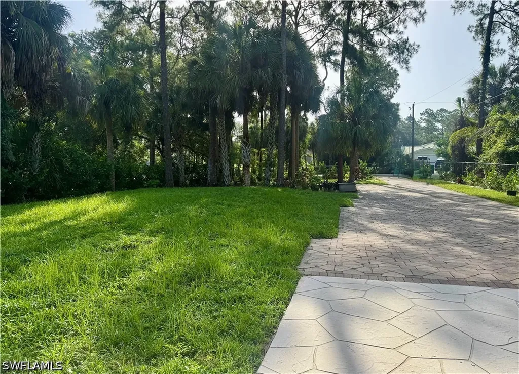 461 1st Street NW Naples FL 34120