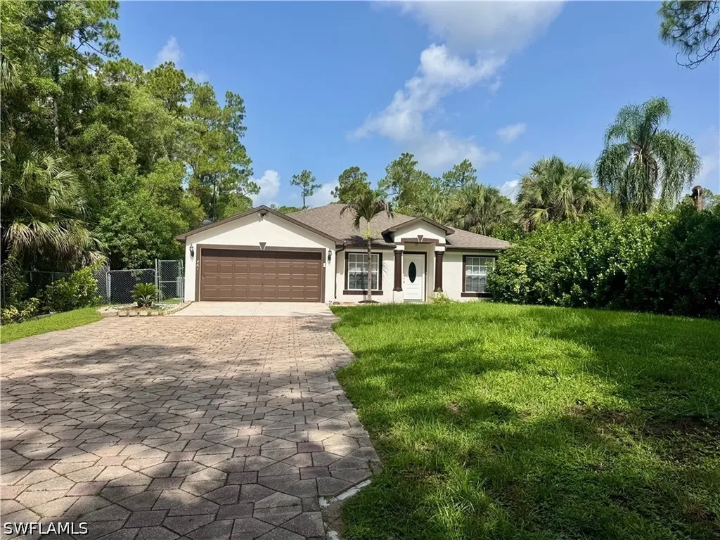 461 1st Street NW Naples FL 34120