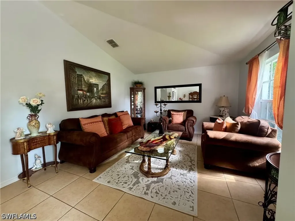 461 1st Street NW Naples FL 34120