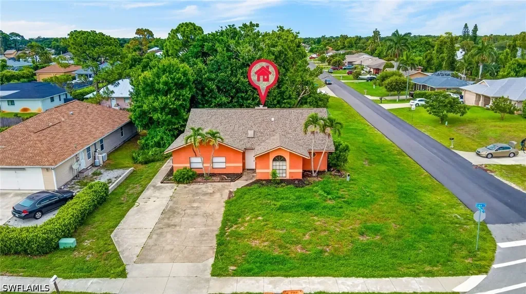 17565 Lee Road Fort Myers FL 33967
