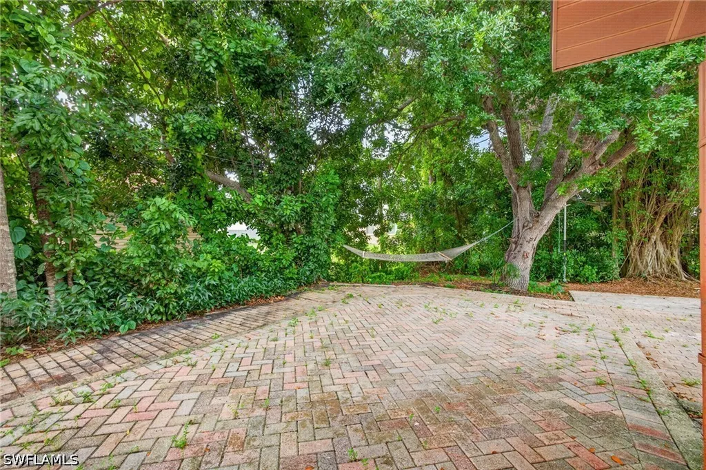 17565 Lee Road Fort Myers FL 33967