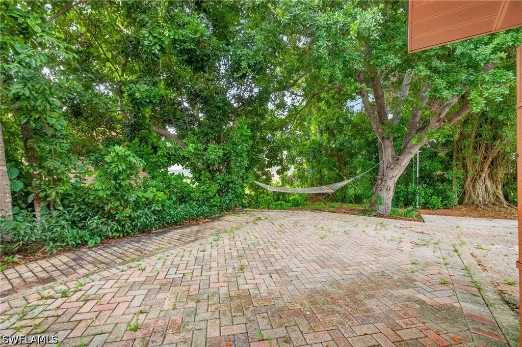 17565 Lee Road Fort Myers FL 33967