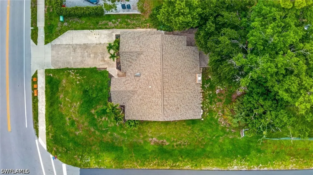 17565 Lee Road Fort Myers FL 33967