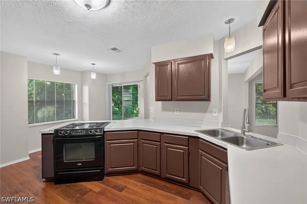 17565 Lee Road Fort Myers FL 33967