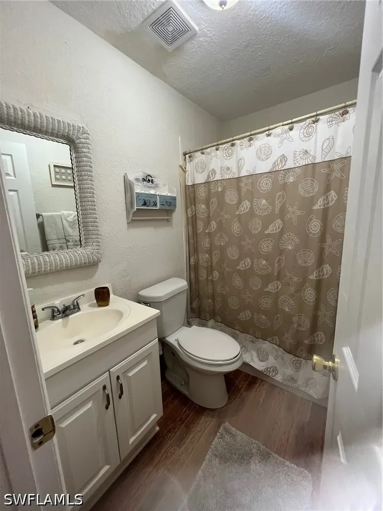 4603 Bayshore Drive Naples FL 34112