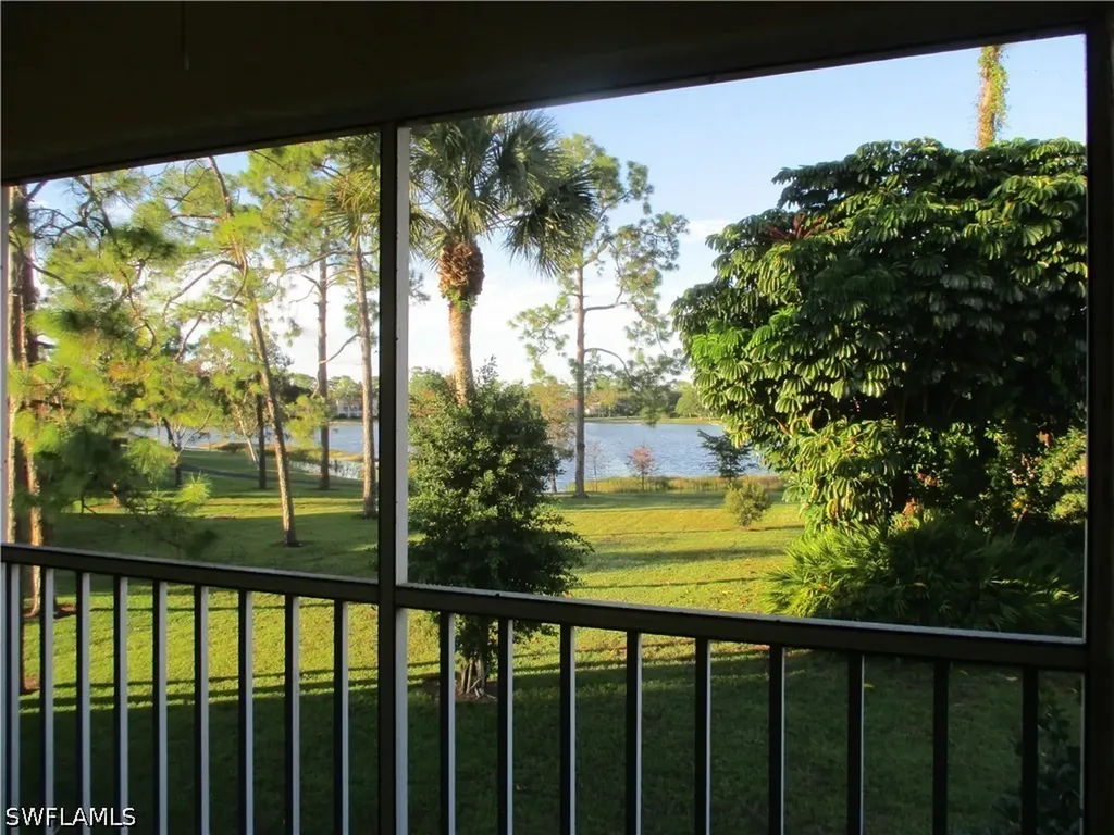 2684 Kings Lake Boulevard Naples FL 34112
