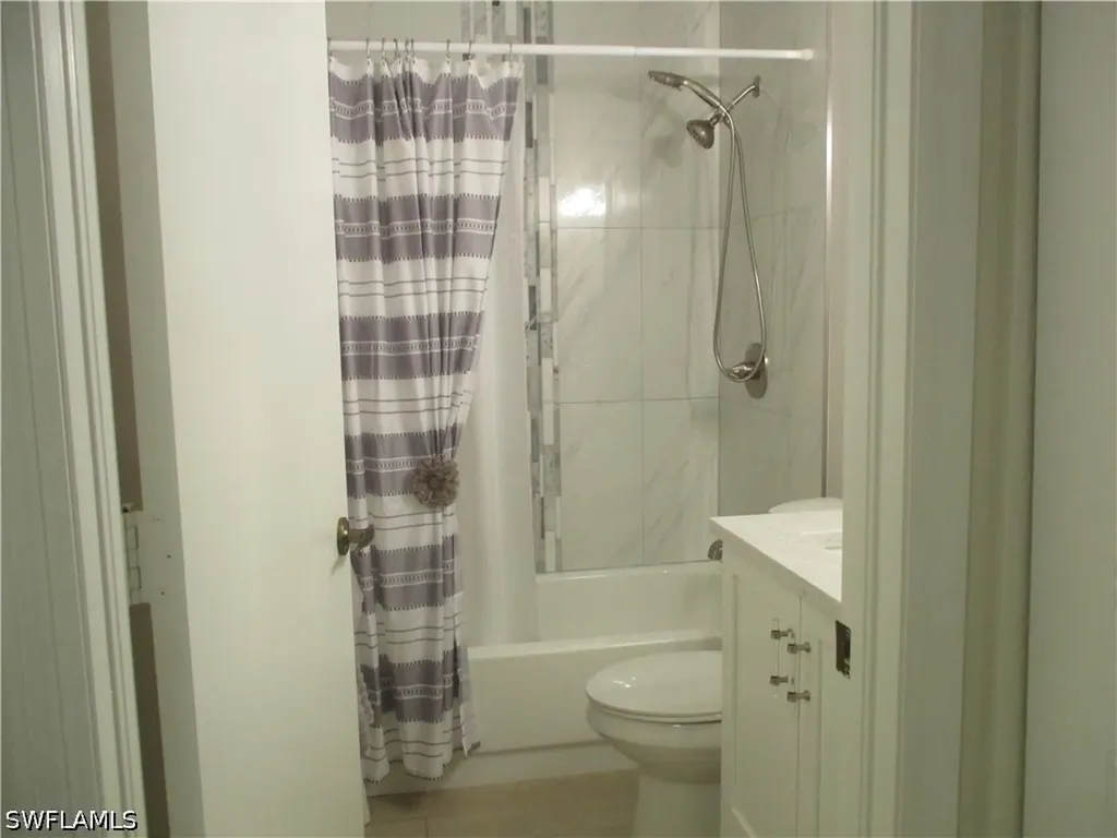 2684 Kings Lake Boulevard Naples FL 34112