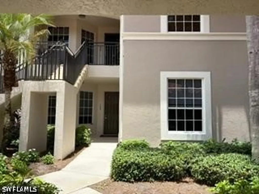 Bonita Springs FL, 12015 Matera Lane, Unit 104
