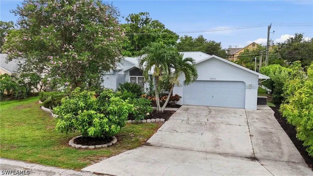 2200 Jasper Avenue Fort Myers FL 33907