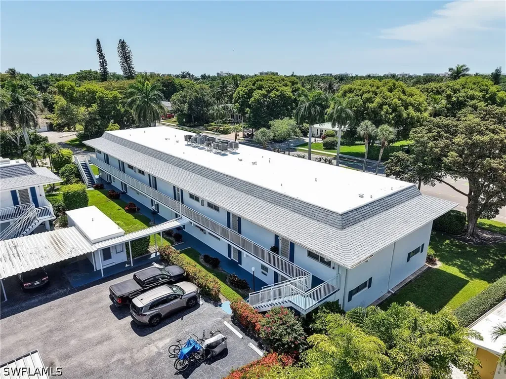 750 Mooring Line Drive Naples FL 34102