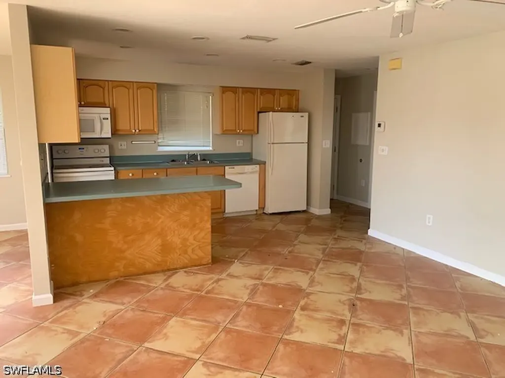 517 96th Avenue N Naples FL 34108