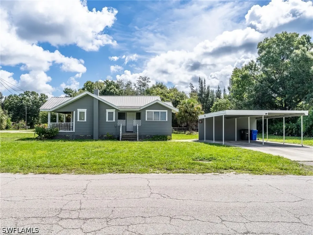 3802 Seminole Avenue Fort Myers FL 33916