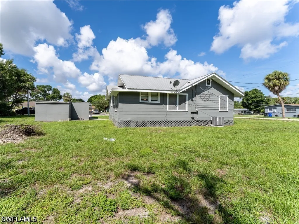 3802 Seminole Avenue Fort Myers FL 33916