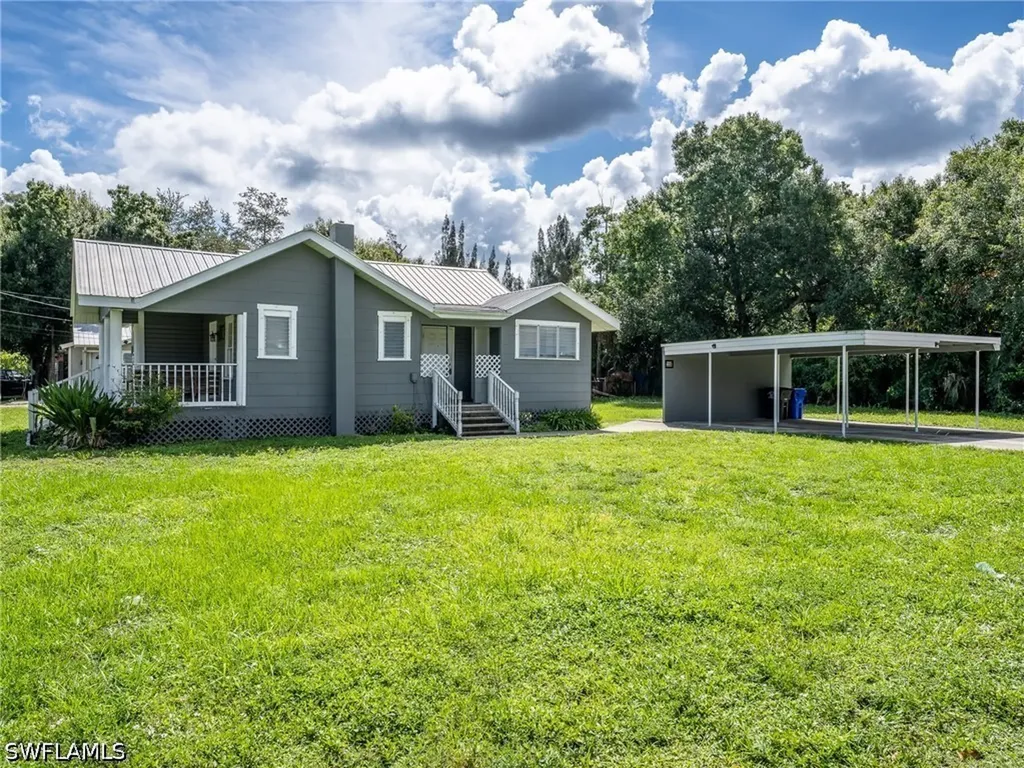 3802 Seminole Avenue Fort Myers FL 33916