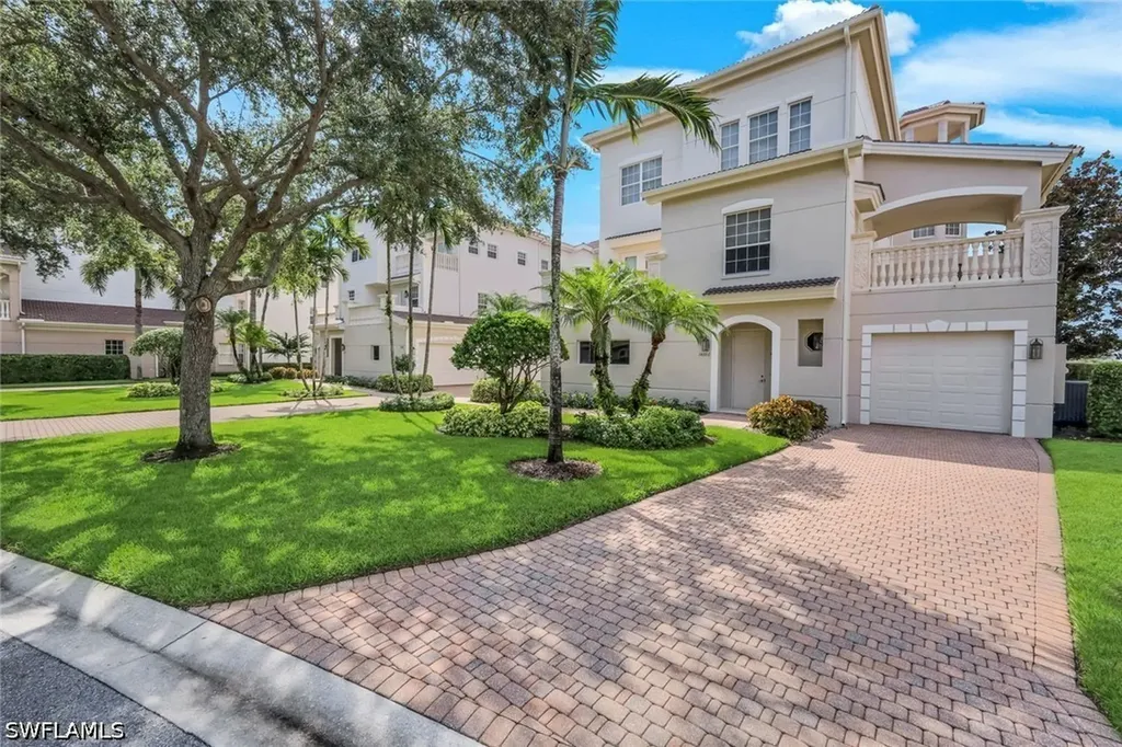 558 Avellino Isle Circle Naples FL 34119