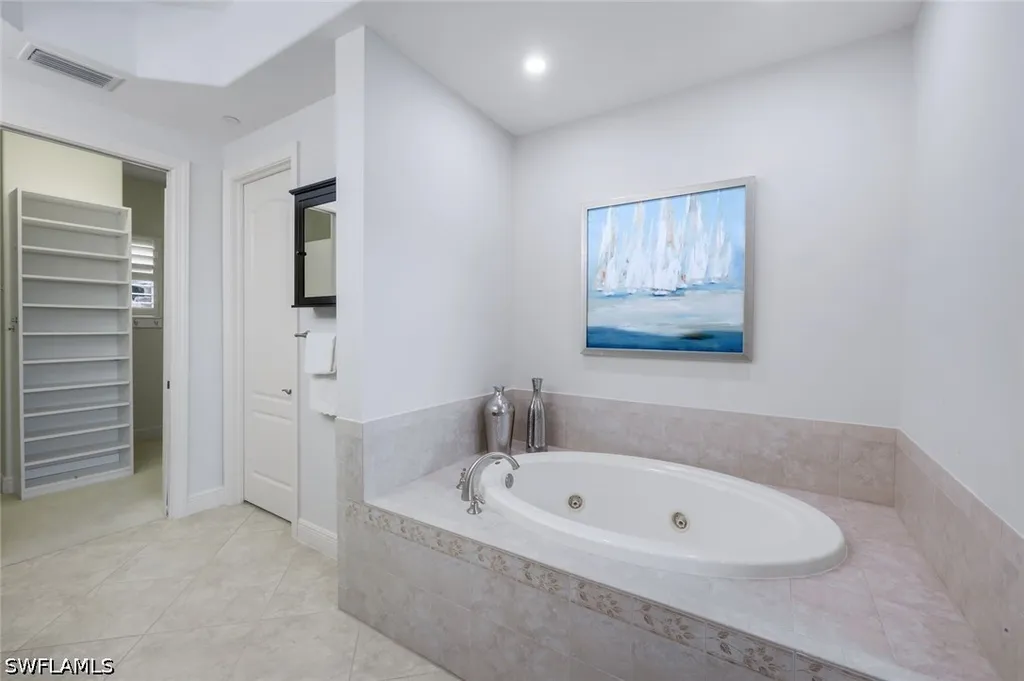 558 Avellino Isle Circle Naples FL 34119
