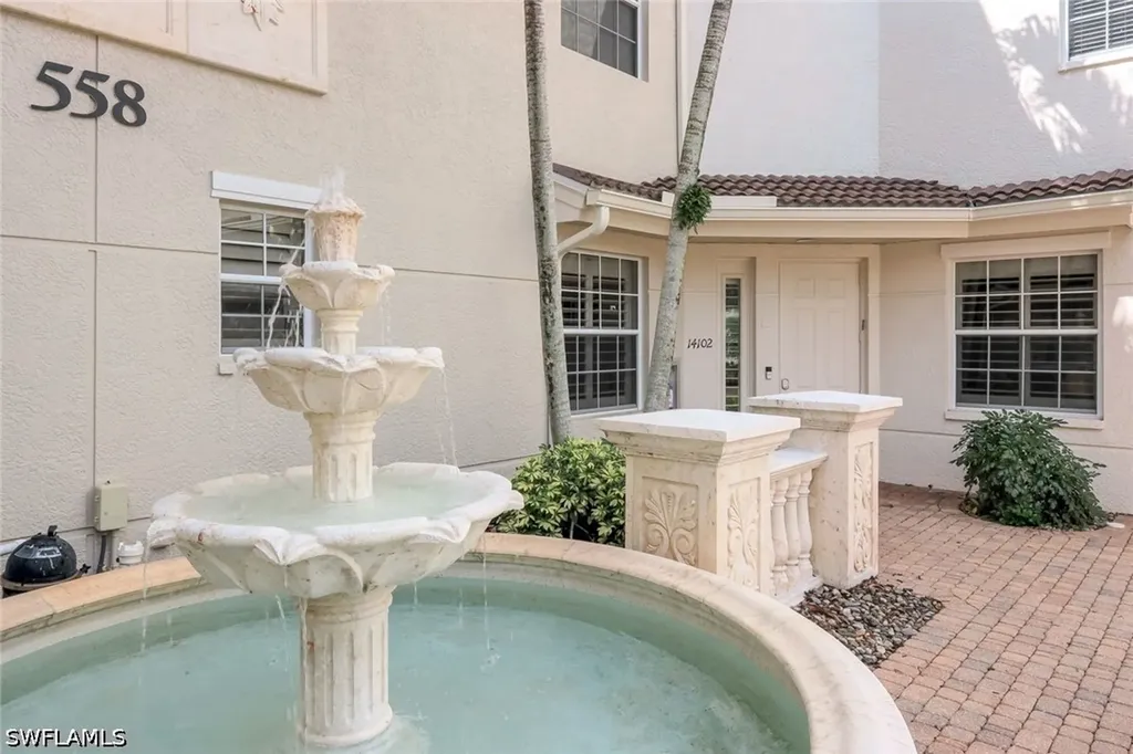 558 Avellino Isle Circle Naples FL 34119