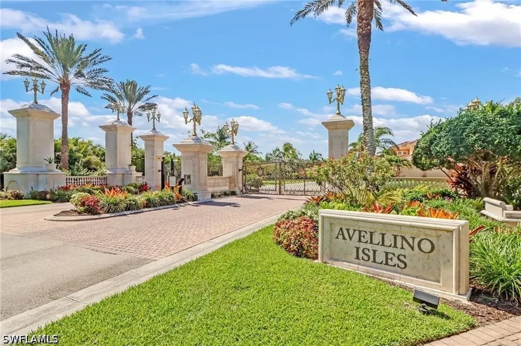 558 Avellino Isle Circle Naples FL 34119
