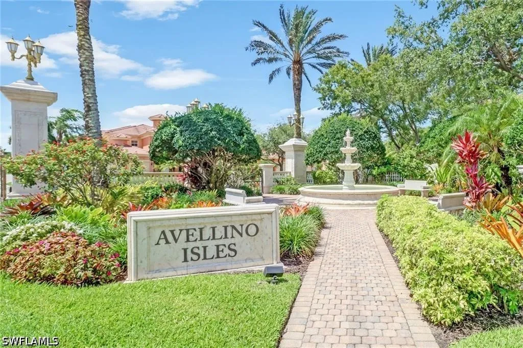 558 Avellino Isle Circle Naples FL 34119