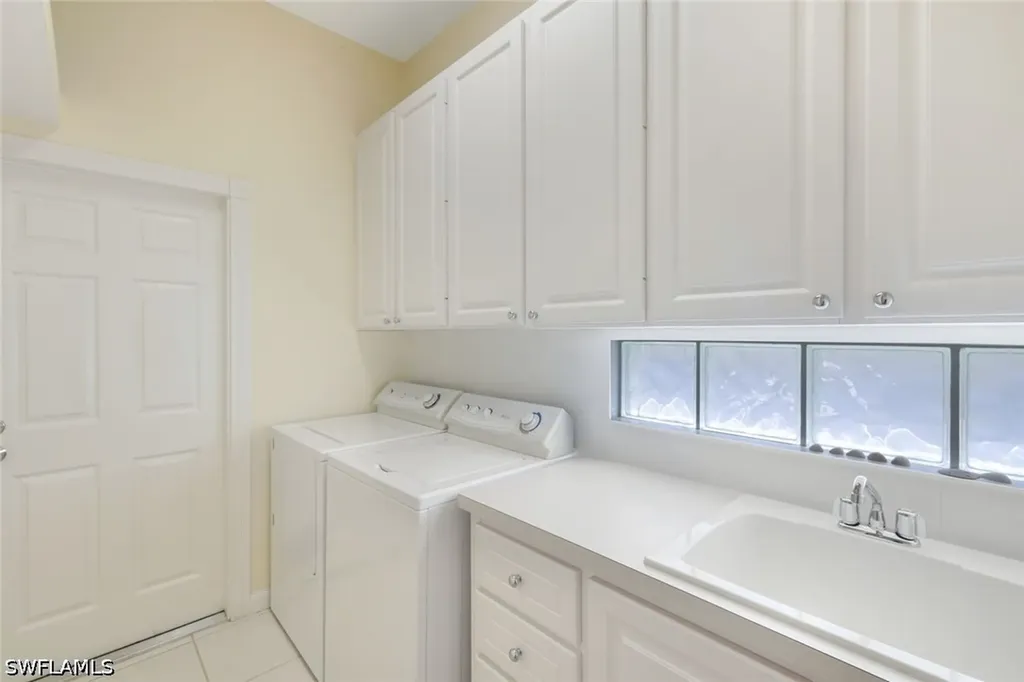 5848 Ferrara Drive Sarasota FL 34238