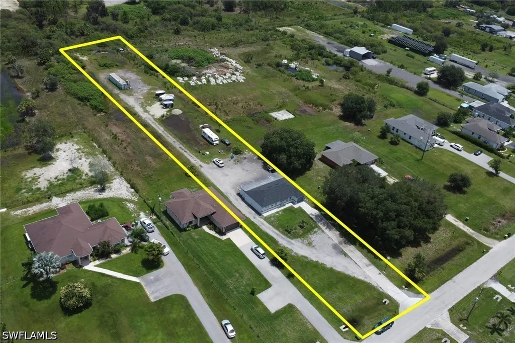 4075 24th Avenue NE Naples FL 34120