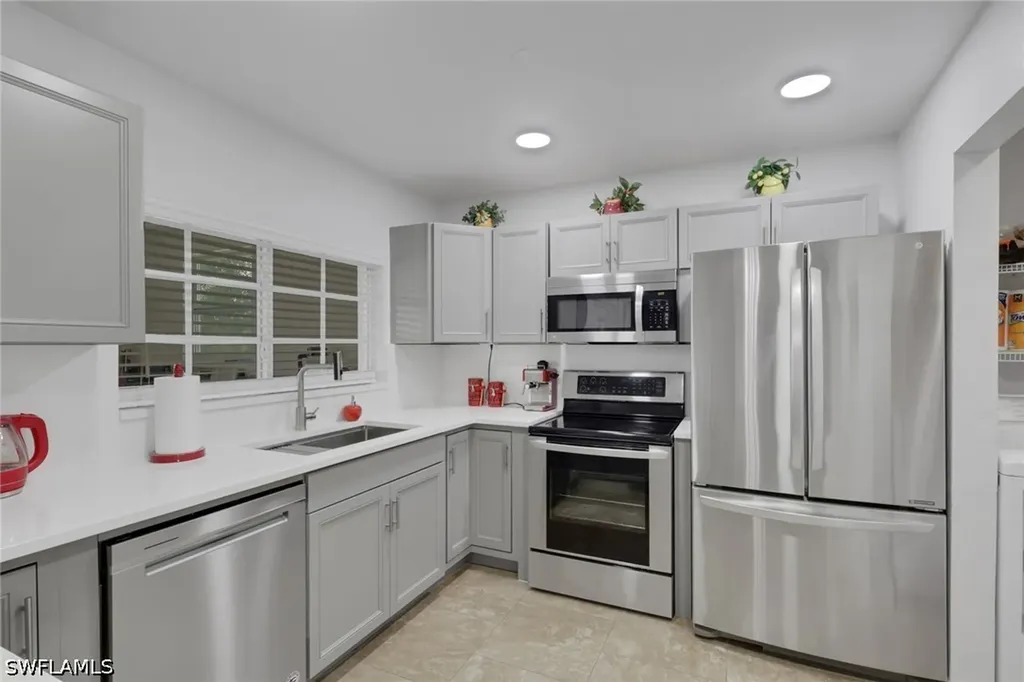 4075 24th Avenue NE Naples FL 34120