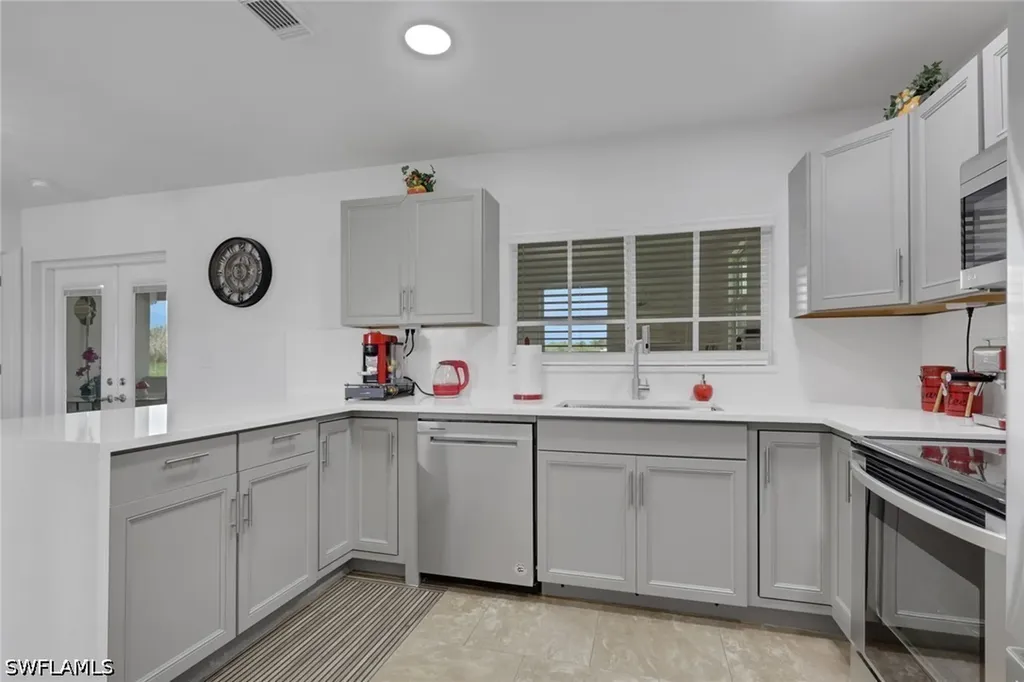 4075 24th Avenue NE Naples FL 34120