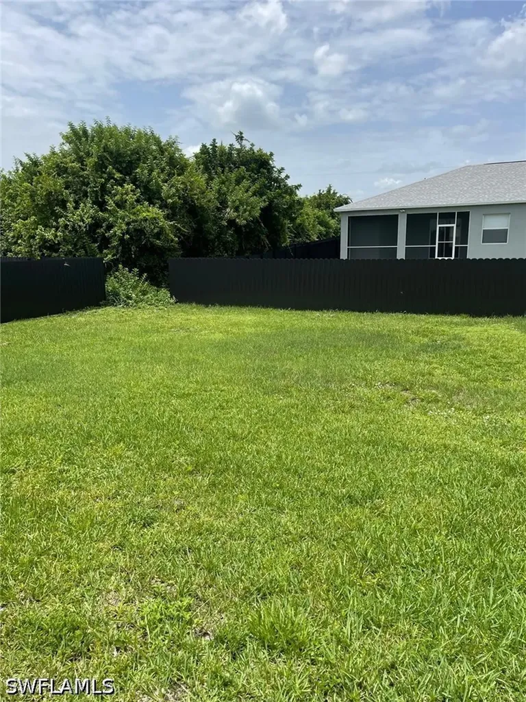 3002 28th Street SW Lehigh Acres FL 33976