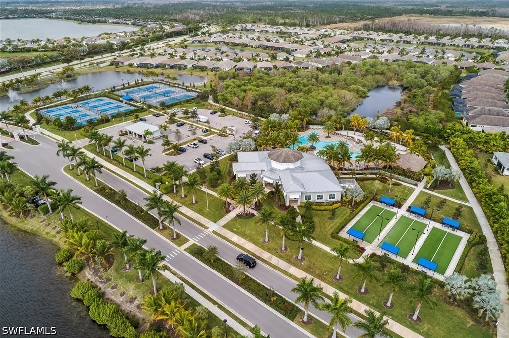 28358 Captiva Shell Loop Bonita Springs FL 34135