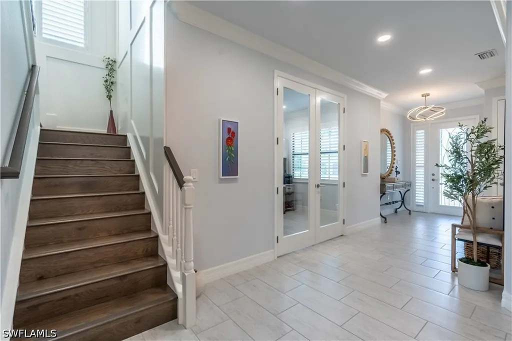 4347 Aurora Street Naples FL 34119
