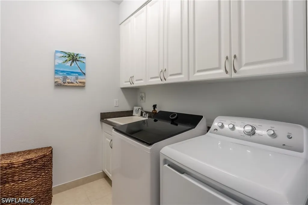 4347 Aurora Street Naples FL 34119
