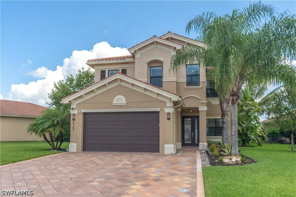 4347 Aurora Street Naples FL 34119