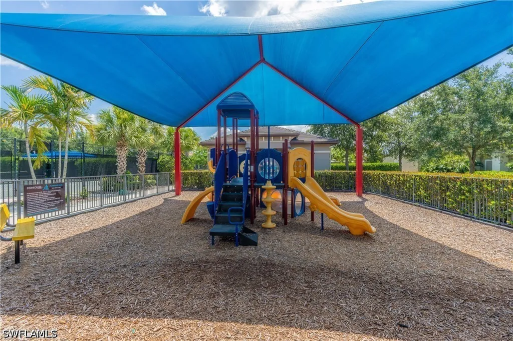 4347 Aurora Street Naples FL 34119