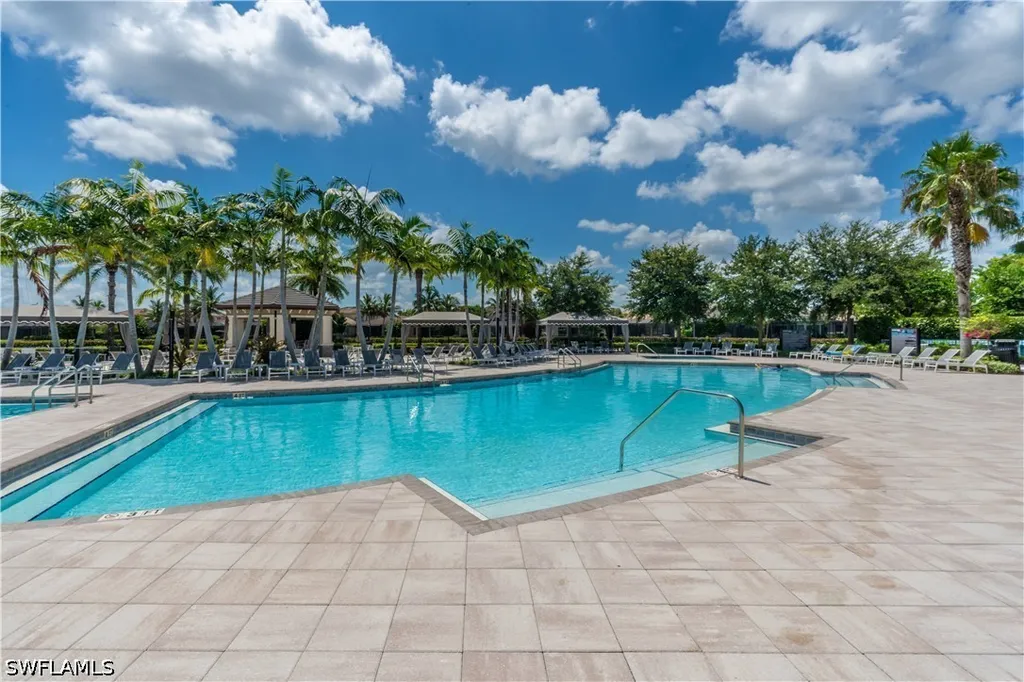 4347 Aurora Street Naples FL 34119