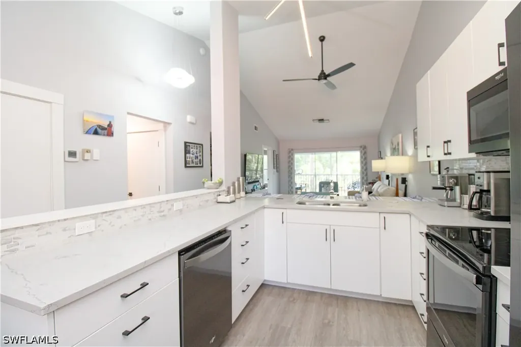 225 Robin Hood Circle Naples FL 34104